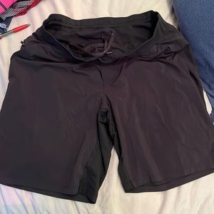 Lululemon Short- 11’’- XL